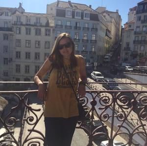 Meet your Posher, Eve